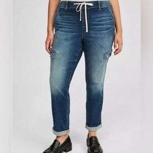 Torrid Weekend Boyfriend Mid-Rise Straight Cargo Jean  3 Tall (22-24)